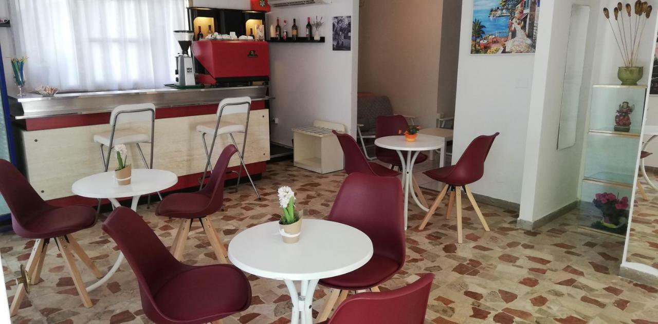 Hotel Britta 3*