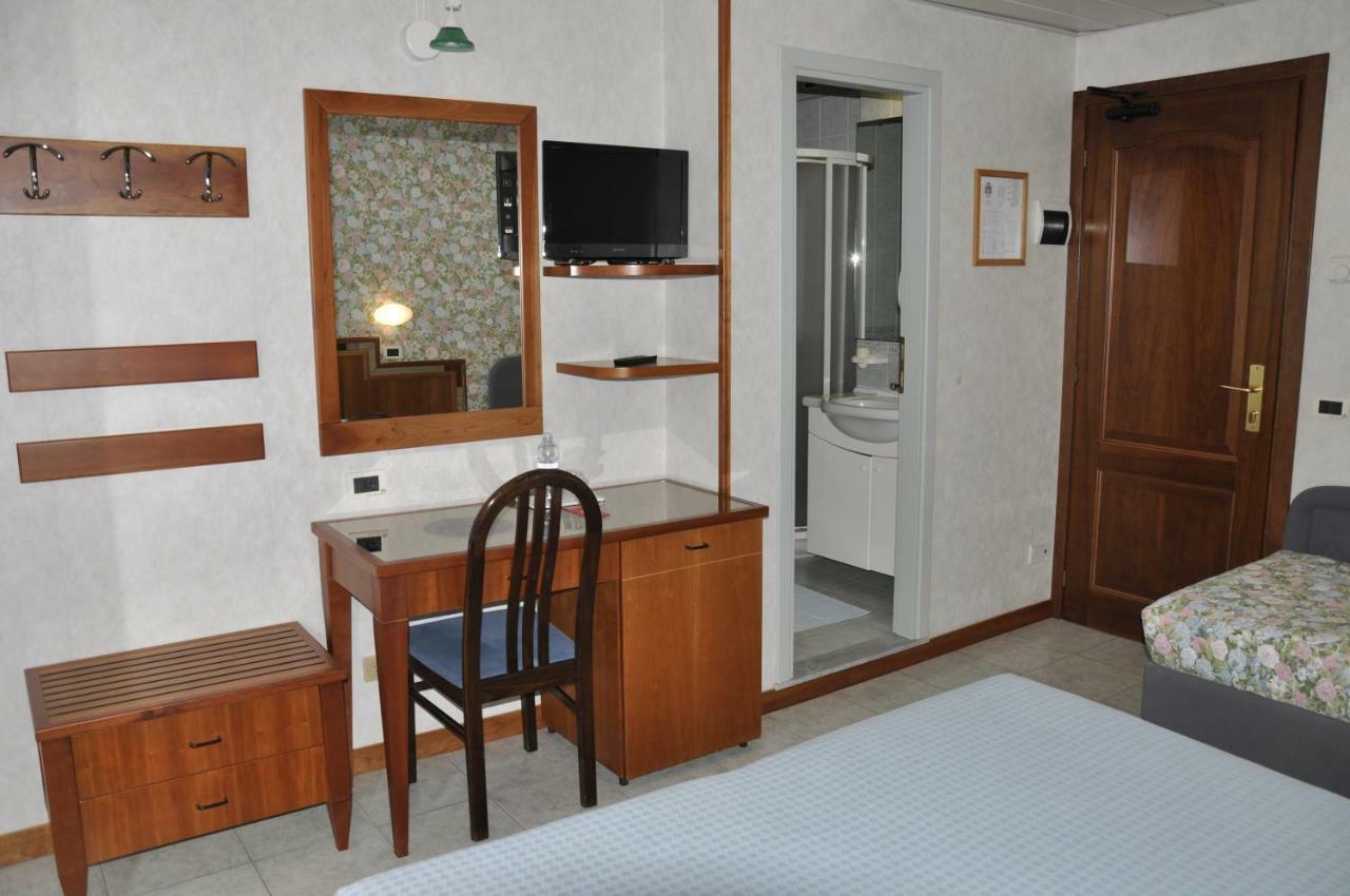 Hotel De France 3*
