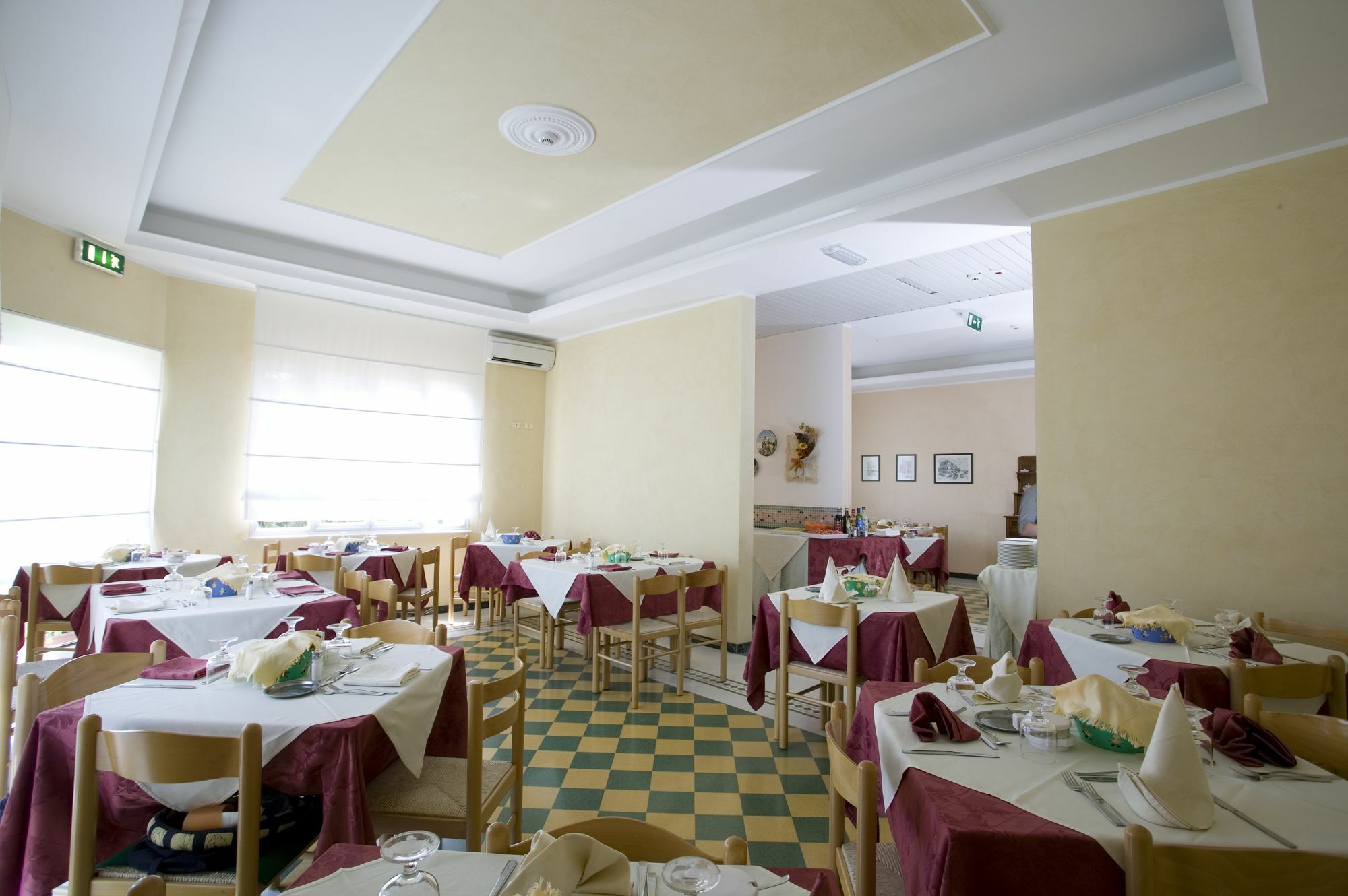 Mauri Hotel