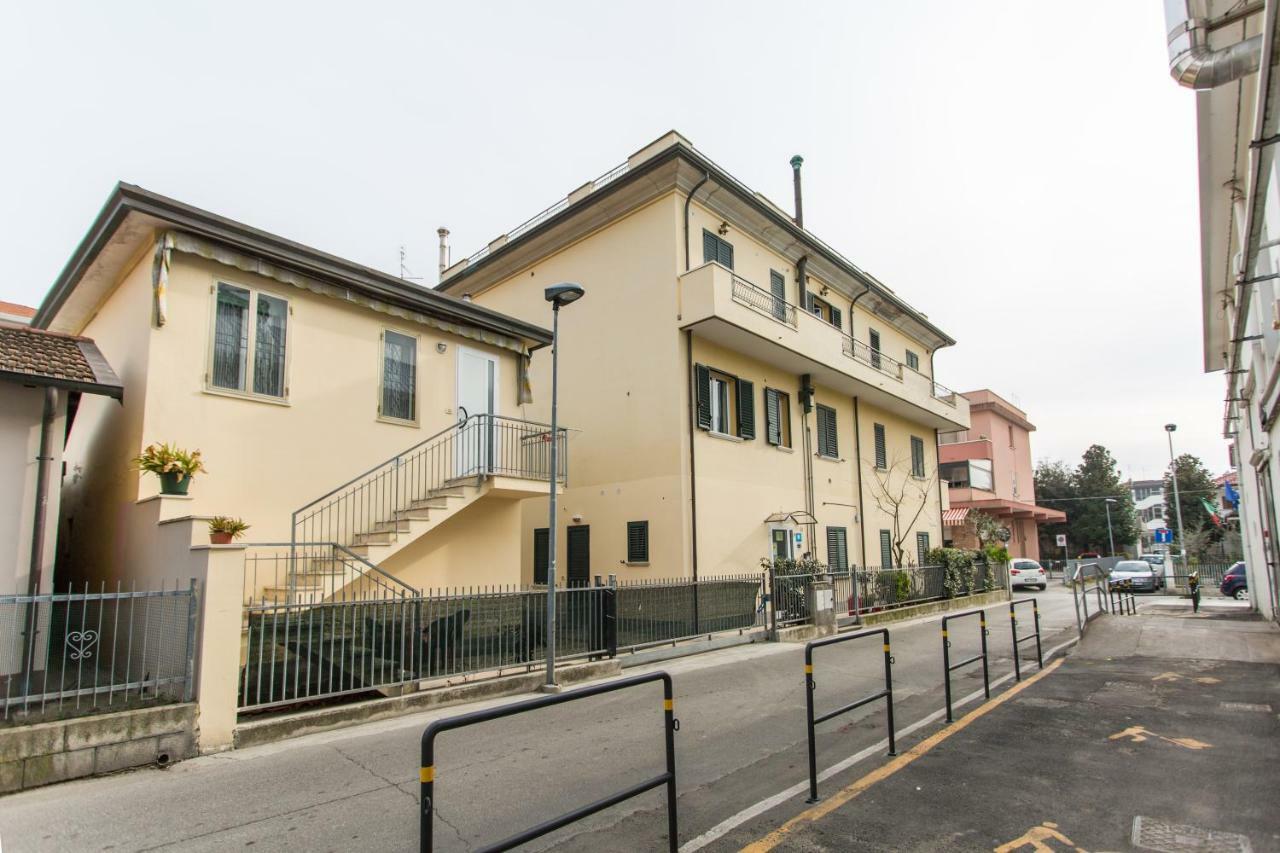 Kimba Aparthotel 2*
